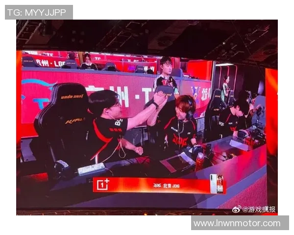 和平精英纪实：深入探讨JDG战队的拼搏历程与荣耀瞬间